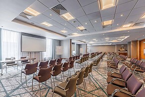 Crowne Plaza Reading by IHG