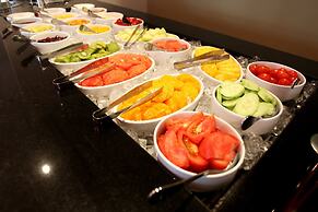 Crowne Plaza Reading by IHG