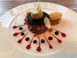 Crowne Plaza Reading by IHG