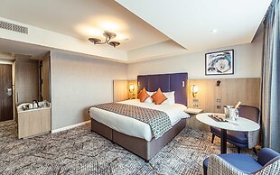 Crowne Plaza Reading by IHG