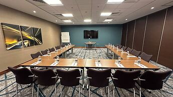 Crowne Plaza Reading by IHG