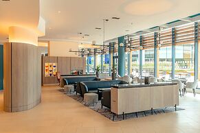 Crowne Plaza Reading by IHG