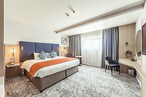 Crowne Plaza Reading by IHG