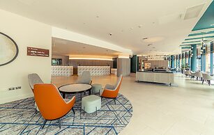Crowne Plaza Reading by IHG