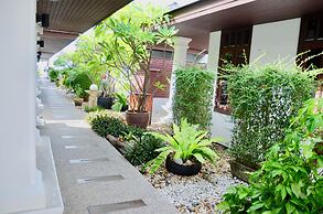 Al's Resort