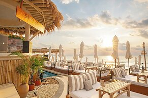 Al's Resort