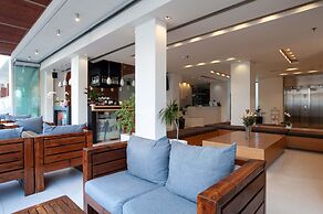 Atlantis City Hotel