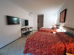 Hotel Doralba Inn