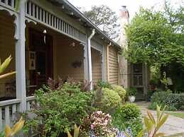 Mooltan House