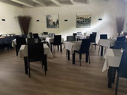 Hotel L'Escale des Alpilles