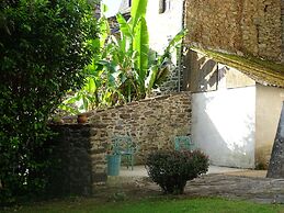 Logis Hôtel AMBROISE