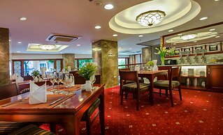 Conifer Boutique Hotel