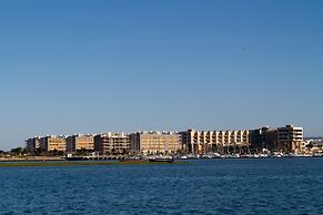 Real Marina Residence