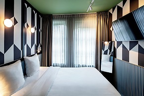 Hotel Tourist Inn