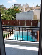 Niriis Hotel