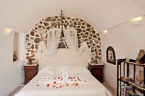 Alexander's Suites