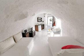 Alexander's Suites