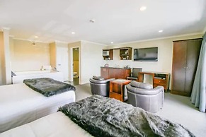Aotea Motor Lodge