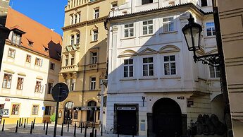 Apartments Tynska 7