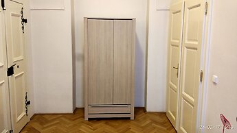 Apartments Tynska 7
