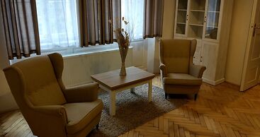 Apartments Tynska 7