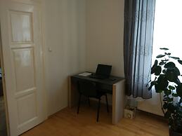 Apartments Tynska 7