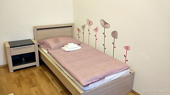 Apartments Tynska 7