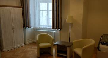 Apartments Tynska 7