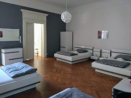 Apartments Tynska 7
