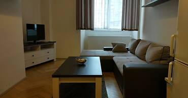 Apartments Tynska 7