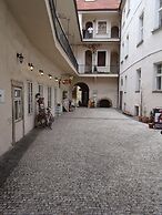Apartments Tynska 7