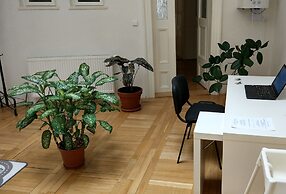 Apartments Tynska 7