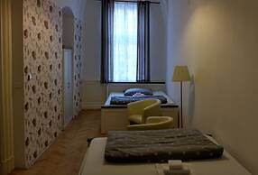 Apartments Tynska 7