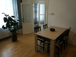 Apartments Tynska 7
