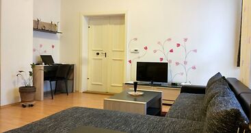 Apartments Tynska 7