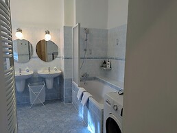 Apartments Tynska 7