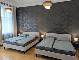 Apartments Tynska 7