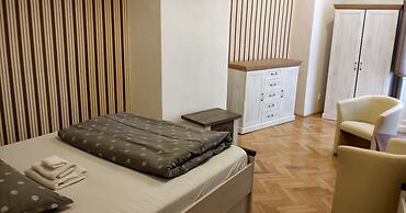 Apartments Tynska 7