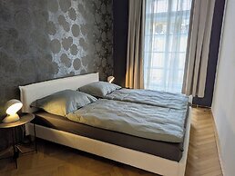 Apartments Tynska 7