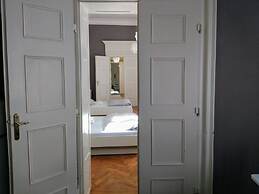 Apartments Tynska 7