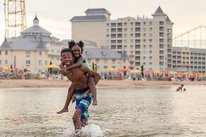Cedar Point's Hotel Breakers