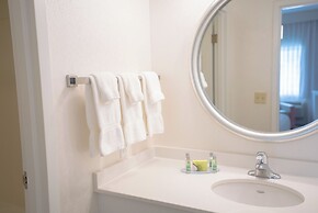 Cedar Point's Hotel Breakers