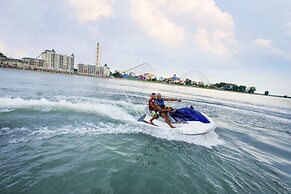 Cedar Point's Hotel Breakers