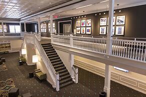 Cedar Point's Hotel Breakers