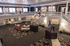 Cedar Point's Hotel Breakers