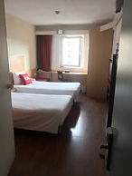 ibis Chengdu Yongfeng Hotel