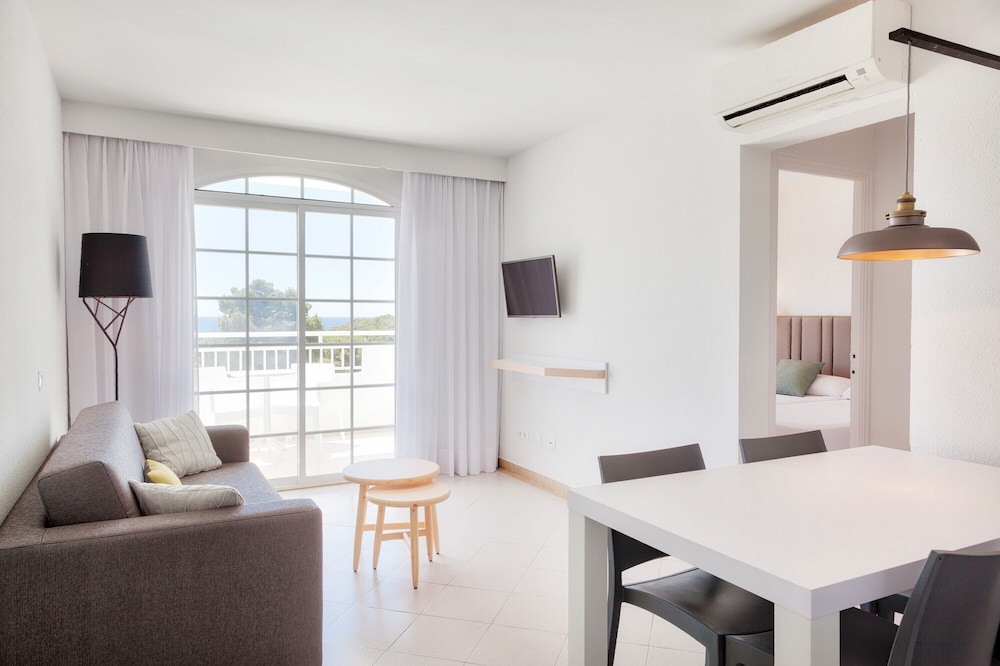 Hotel ILUNION Menorca