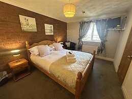 The Crooked Inn