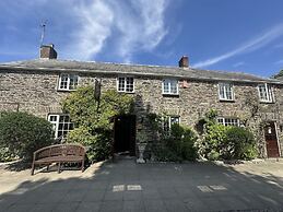The Crooked Inn