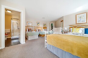 The Iona Inn